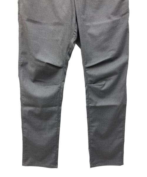 ROARK REVIVAL（ロアークリバイバル）ROARK REVIVAL (ロアークリバイバル) TRAVEL PANT RAYON SURGE - NARROW グレー サイズ:XL 未使用品の古着・服飾アイテム