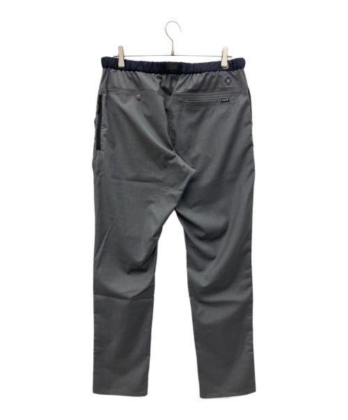 ROARK REVIVAL（ロアークリバイバル）ROARK REVIVAL (ロアークリバイバル) TRAVEL PANT RAYON SURGE - NARROW グレー サイズ:XL 未使用品の古着・服飾アイテム
