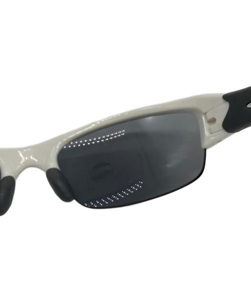 OAKLEY（オークリー）OAKLEY (オークリー) サングラス グレー×ホワイトの古着・服飾アイテム