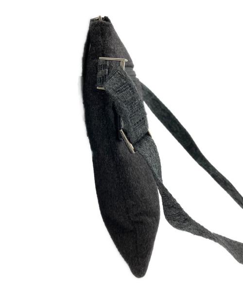 FENDI（フェンディ）FENDI (フェンディ) ポシェット ブラックの古着・服飾アイテム