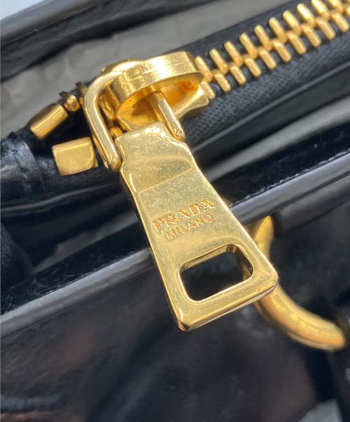 PRADA（プラダ）PRADA (プラダ) VITELLO SHINE　レザートートバッグ ブラックの古着・服飾アイテム