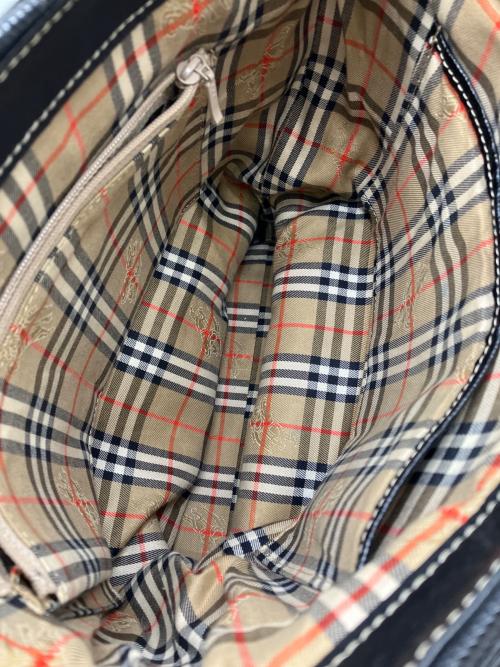 Burberry's（バーバリー）Burberry's (バーバリー) ショルダーバッグ ブラック×ブラウンの古着・服飾アイテム