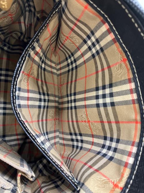 Burberry's（バーバリー）Burberry's (バーバリー) ショルダーバッグ ブラック×ブラウンの古着・服飾アイテム