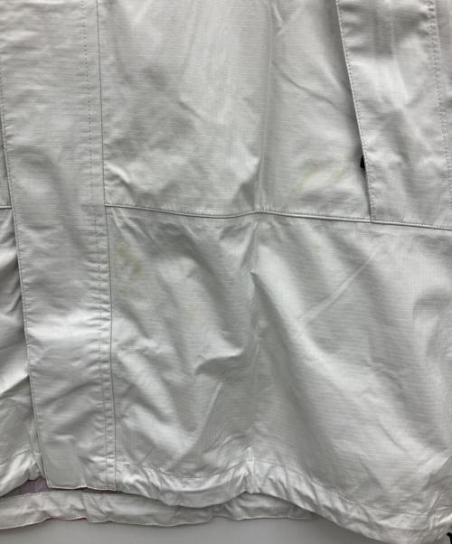 SUPREME（シュプリーム）SUPREME (シュプリーム) taped seam/ナイロンジャケット グレー サイズ:Ｌの古着・服飾アイテム