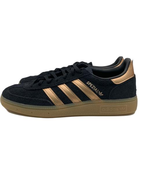 adidas（アディダス）adidas (アディダス) ローカットスニーカー ブラック×ゴールド サイズ:23.5の古着・服飾アイテム