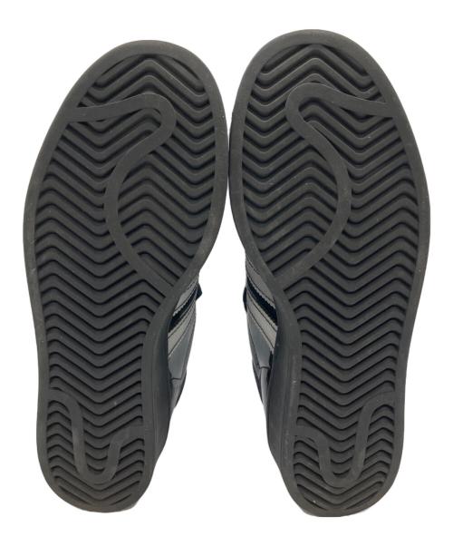 adidas（アディダス）adidas (アディダス) スニーカー ブラック サイズ:22.5の古着・服飾アイテム