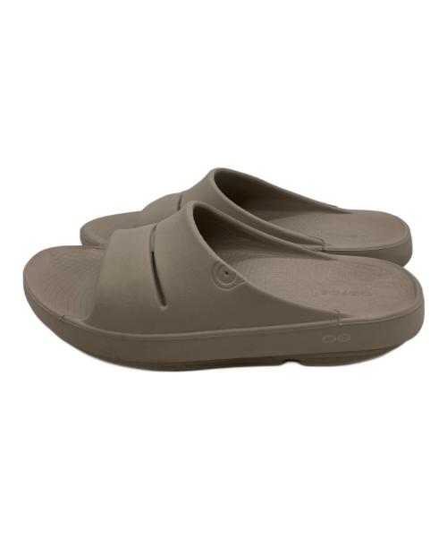 OOFOS（ウーフォス）OOFOS (ウーフォス) サンダル ベージュ サイズ:26cmの古着・服飾アイテム