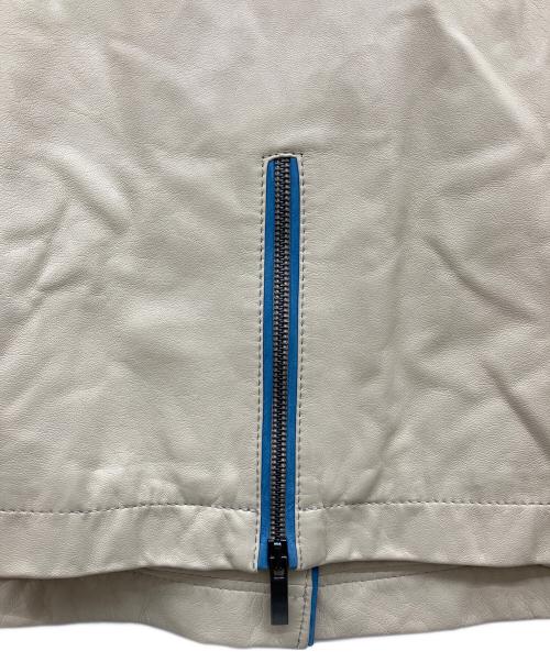 OLIVIERI（オリヴィエリ）OLIVIERI (オリヴィエリ) レザージャケット ベージュ サイズ:42の古着・服飾アイテム