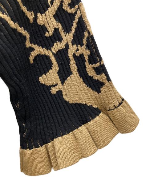 FENDI（フェンディ）FENDI (フェンディ) 薄手ニット ブラック×ベージュ サイズ:40の古着・服飾アイテム