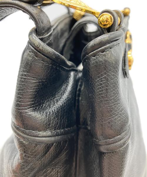 GIANNI VERSACE（ジャンニ・ヴェルサーチ）GIANNI VERSACE (ジャンニ・ヴェルサーチ) レザーハンドバッグ ブラックの古着・服飾アイテム