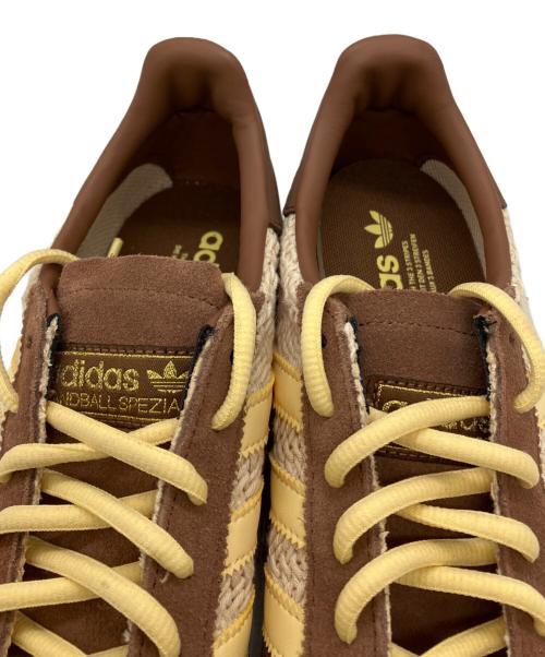 adidas（アディダス）adidas (アディダス) ローカットスニーカー ブラウン サイズ:25.5cmの古着・服飾アイテム