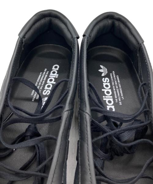 adidas（アディダス）adidas (アディダス) ローカットスニーカー ブラック サイズ:25の古着・服飾アイテム