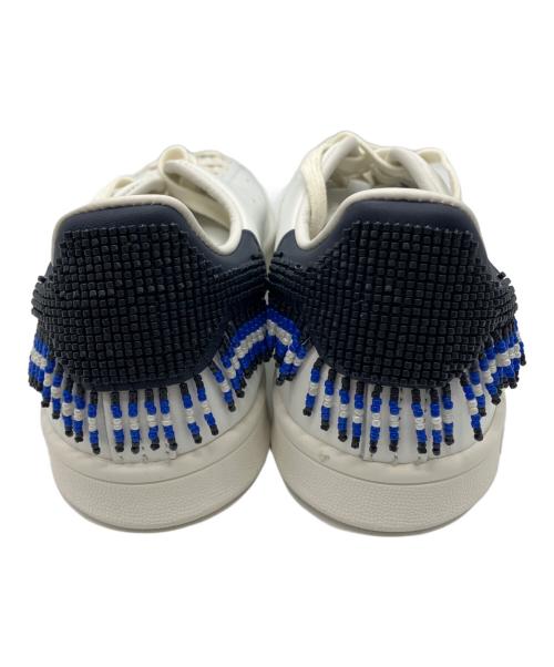 adidas（アディダス）adidas (アディダス) ローカットスニーカー ホワイト サイズ:25の古着・服飾アイテム