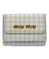 MIU MIU（ミュウミュウ）の古着「3つ折り財布」｜ブルー×ホワイト