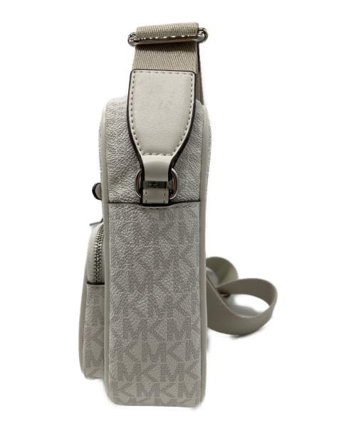 MICHAEL KORS（マイケルコース）MICHAEL KORS (マイケルコース) ミニショルダーバッグ ホワイトの古着・服飾アイテム