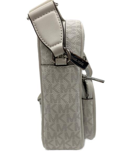 MICHAEL KORS（マイケルコース）MICHAEL KORS (マイケルコース) ミニショルダーバッグ ホワイトの古着・服飾アイテム