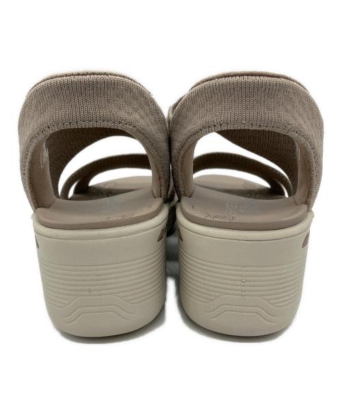 SKECHERS（スケッチャーズ）SKECHERS (スケッチャーズ) サンダル ベージュ サイズ:22cmの古着・服飾アイテム