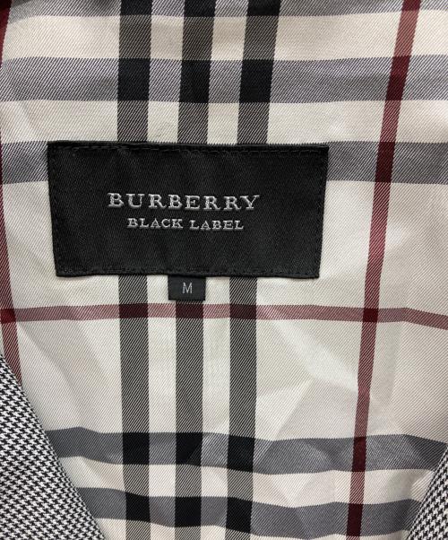 BURBERRY BLACK LABEL（バーバリーブラックレーベル）BURBERRY BLACK LABEL (バーバリーブラックレーベル) フーデッドジャケット ブラック×ホワイト サイズ:Mの古着・服飾アイテム