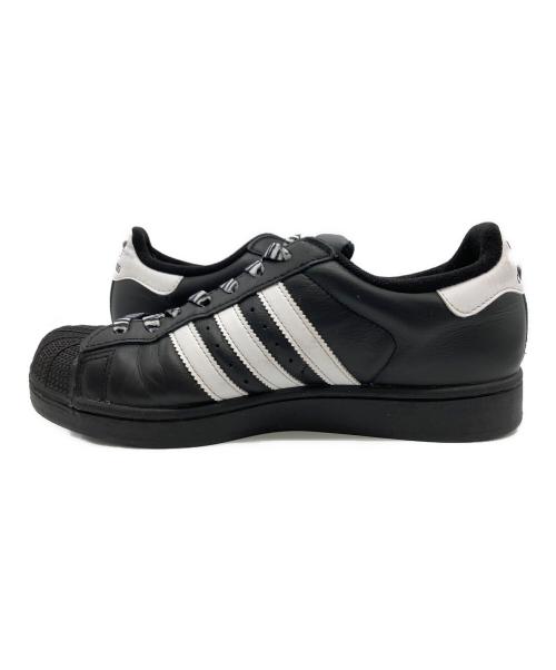 adidas（アディダス）adidas (アディダス) ローカットスニーカー ブラック サイズ:26の古着・服飾アイテム