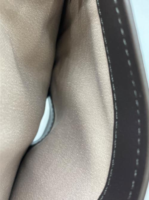 MICHAEL KORS（マイケルコース）MICHAEL KORS (マイケルコース) 2つ折り財布 レッドの古着・服飾アイテム