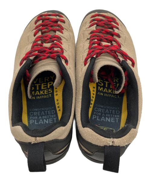 KEEN（キーン）KEEN (キーン) ローカットスニーカー ベージュ サイズ:23.5の古着・服飾アイテム