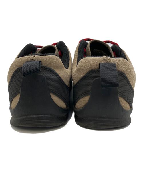 KEEN（キーン）KEEN (キーン) ローカットスニーカー ベージュ サイズ:23.5の古着・服飾アイテム