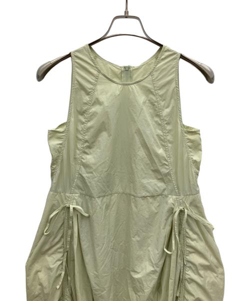 emmi（エミ）emmi (エミ) ノースリーブ・キャミソールワンピース ライムの古着・服飾アイテム
