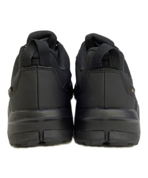 adidas（アディダス）adidas (アディダス) スニーカー ブラック サイズ:26.5の古着・服飾アイテム