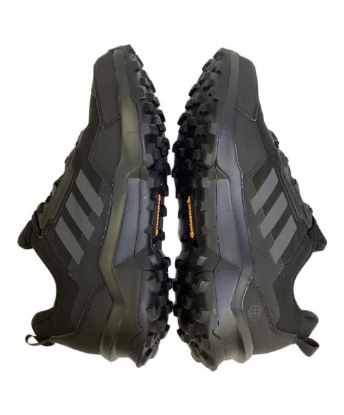 adidas（アディダス）adidas (アディダス) スニーカー ブラック サイズ:26.5の古着・服飾アイテム
