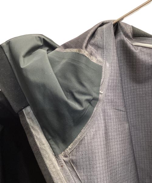 ARC'TERYX（アークテリクス）ARC'TERYX (アークテリクス) アルファSVジャケット/マウンテンパーカー ブラック サイズ:Sの古着・服飾アイテム