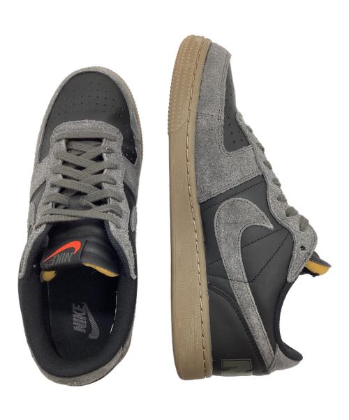 NIKE（ナイキ）NIKE (ナイキ) ローカットスニーカー ブラック×グレー サイズ:9.5の古着・服飾アイテム