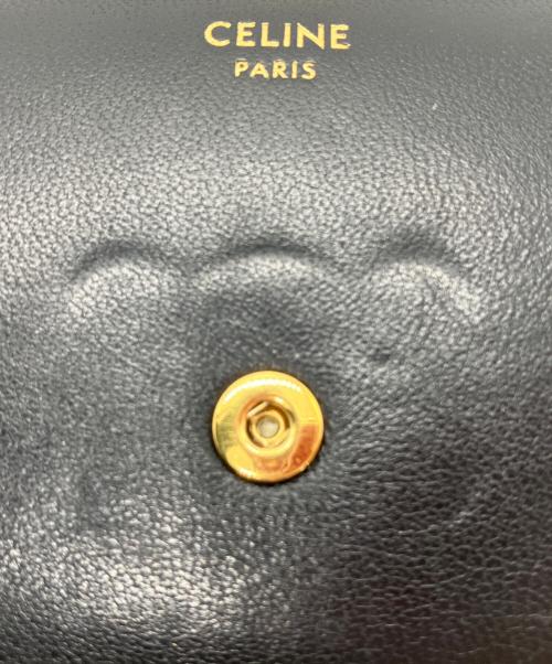 CELINE（セリーヌ）CELINE (セリーヌ) トリオンフ スモール フラップウォレット ブラックの古着・服飾アイテム