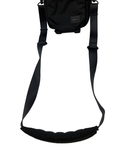 PORTER（ポーター）PORTER (ポーター) バーティカルショルダーバッグ ブラックの古着・服飾アイテム