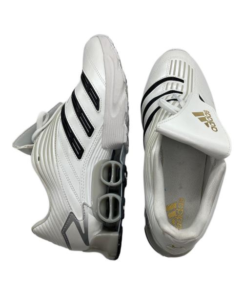 adidas（アディダス）adidas (アディダス) スニーカー ホワイト サイズ:9.5の古着・服飾アイテム