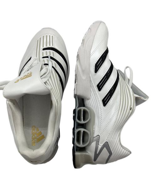 adidas（アディダス）adidas (アディダス) スニーカー ホワイト サイズ:9.5の古着・服飾アイテム