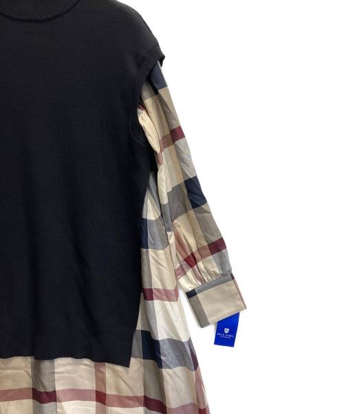 BLUE LABEL CRESTBRIDGE（ブルーレーベルクレストブリッジ）BLUE LABEL CRESTBRIDGE (ブルーレーベルクレストブリッジ) プレーンストレッチブロードワンピース ベージュ×ネイビー サイズ:38の古着・服飾アイテム