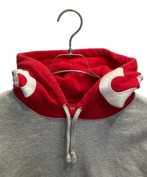SUPREME（シュプリーム）SUPREME (シュプリーム) Contrast Hooded Sweatshirt グレー×レッド サイズ:Mの古着・服飾アイテム