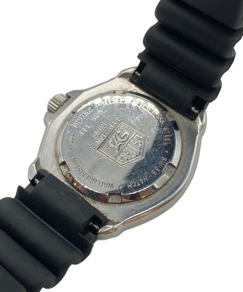 TAG Heuer（タグ・ホイヤー）TAG Heuer (タグ・ホイヤー) 腕時計 カーキ×レッド サイズ:FREEの古着・服飾アイテム