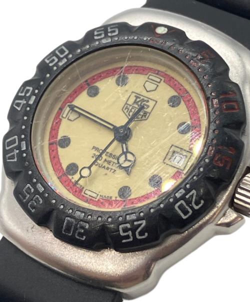 TAG Heuer（タグ・ホイヤー）TAG Heuer (タグ・ホイヤー) 腕時計 カーキ×レッド サイズ:FREEの古着・服飾アイテム