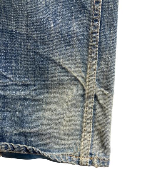 ISAMU KATAYAMA BACKLASH（イサムカタヤマ・バックラッシュ）ISAMU KATAYAMA BACKLASH (イサムカタヤマ・バックラッシュ) ダメージデニムパンツ インディゴ サイズ:Mの古着・服飾アイテム