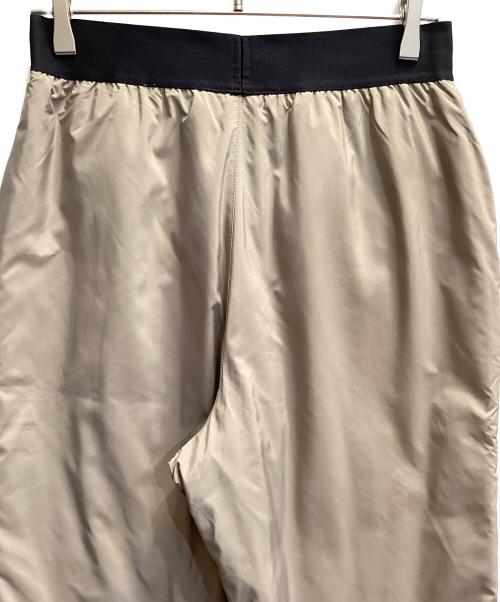 FOG ESSENTIALS（フィアオブゴッド エッセンシャル）FOG ESSENTIALS (フィアオブゴッド エッセンシャル) TECH PANT ベージュ サイズ:Sの古着・服飾アイテム