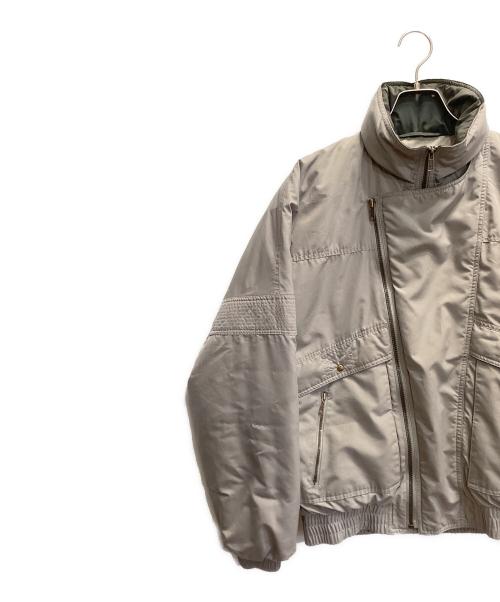 MONCLER（モンクレール）MONCLER (モンクレール) ダウンジャケット ライトグレー サイズ:不明の古着・服飾アイテム
