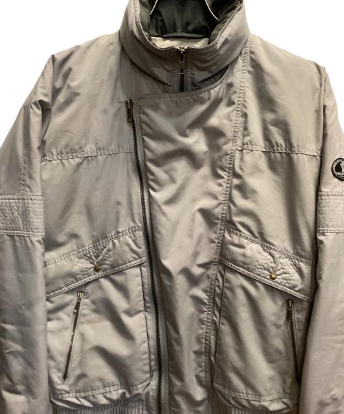 MONCLER（モンクレール）MONCLER (モンクレール) ダウンジャケット ライトグレー サイズ:不明の古着・服飾アイテム