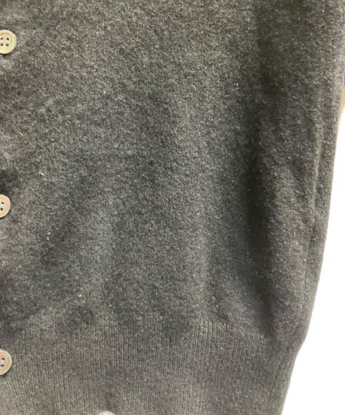 PLAY COMME des GARCONS（プレイコムデギャルソン）PLAY COMME des GARCONS (プレイコムデギャルソン) ハートワッペンニットカーディガン ブラック サイズ:Ｍの古着・服飾アイテム