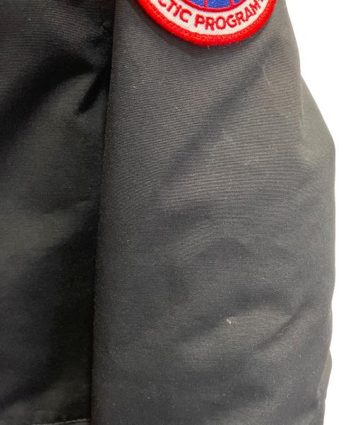 CANADA GOOSE（カナダグース）CANADA GOOSE (カナダグース) シャーロットパーカ ブラック サイズ:Ｍの古着・服飾アイテム