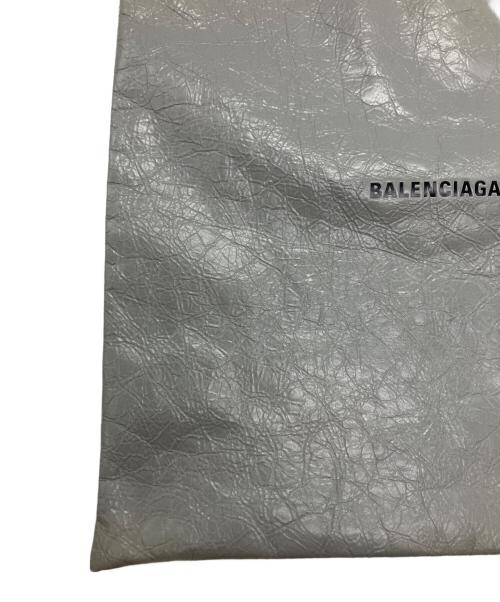BALENCIAGA（バレンシアガ）BALENCIAGA (バレンシアガ) ダストバッグポーチ ライトグレー サイズ:-の古着・服飾アイテム
