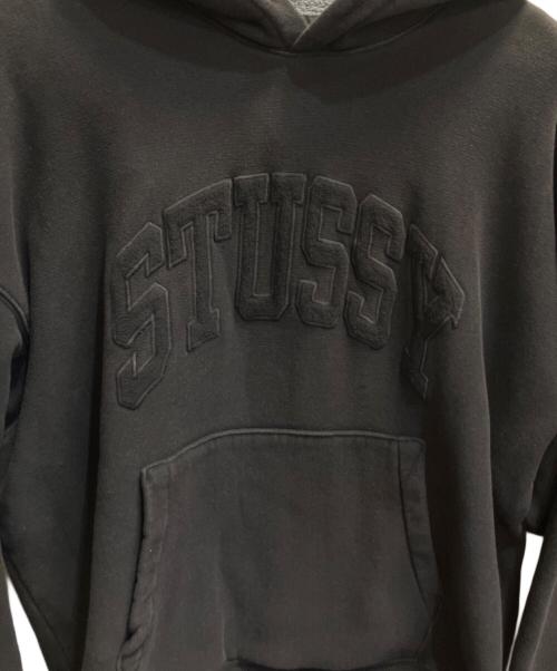 stussy（ステューシー）stussy (ステューシー) プルオーバーパーカー ブラック サイズ:Ｍの古着・服飾アイテム