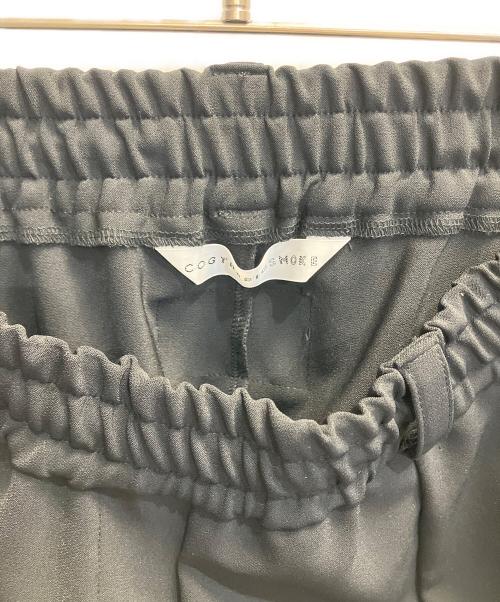 COGTHEBIGSMOKE（コグザビッグスモーク）COGTHEBIGSMOKE (コグザビッグスモーク) KAILEE ZIP SLIT TROUSERS ブラック サイズ:記載なしの古着・服飾アイテム