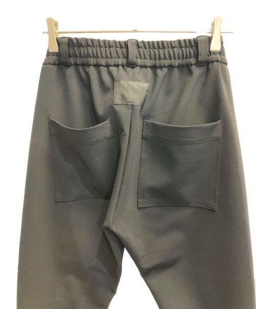 COGTHEBIGSMOKE（コグザビッグスモーク）COGTHEBIGSMOKE (コグザビッグスモーク) KAILEE ZIP SLIT TROUSERS ブラック サイズ:記載なしの古着・服飾アイテム