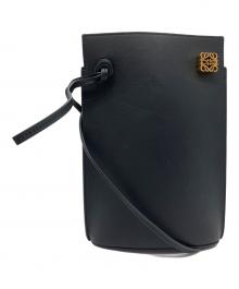 LOEWE（ロエベ）の古着「アナグラム ダイスポケット クラシックカーフ レザー ショルダーバッグ」｜ブラック